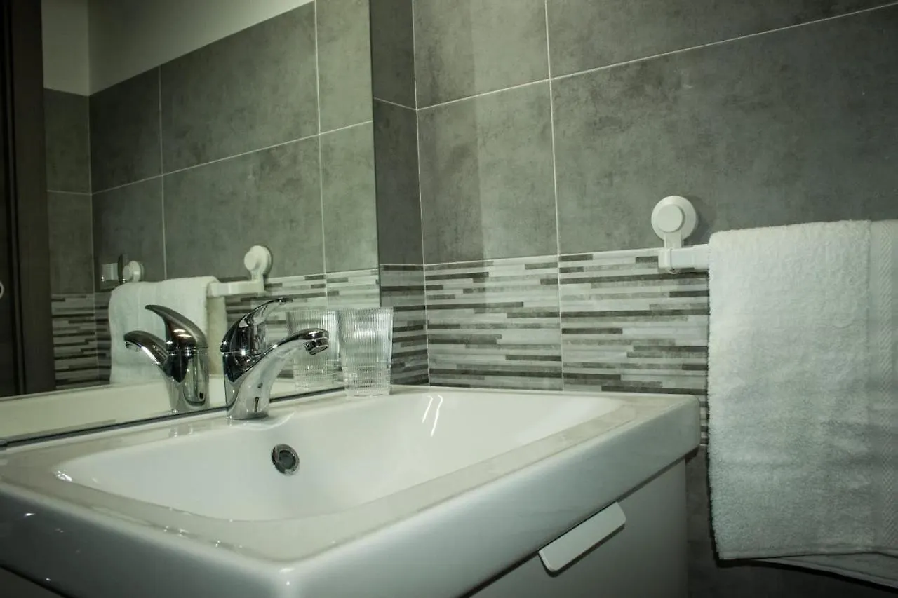 J&S Sicily Apartments Catania 0*,  Italy